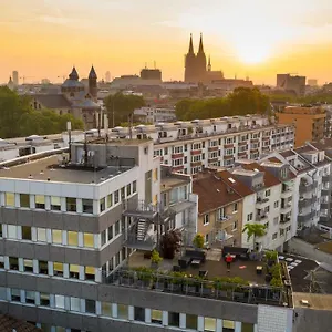 Otel Hostel Koeln, Köln